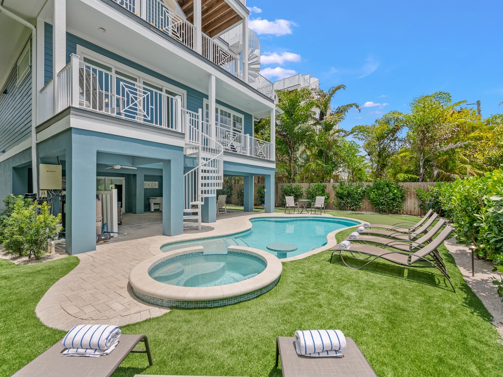 Private Pool and Spa