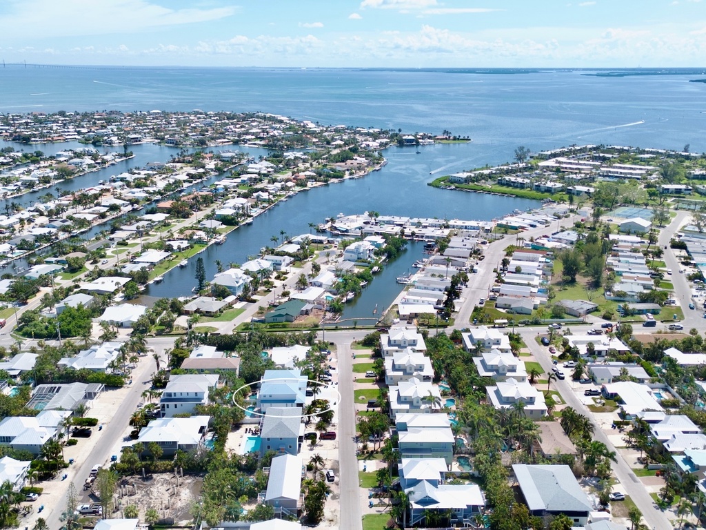 Sand Dollar by Anna Maria Island Accommodations