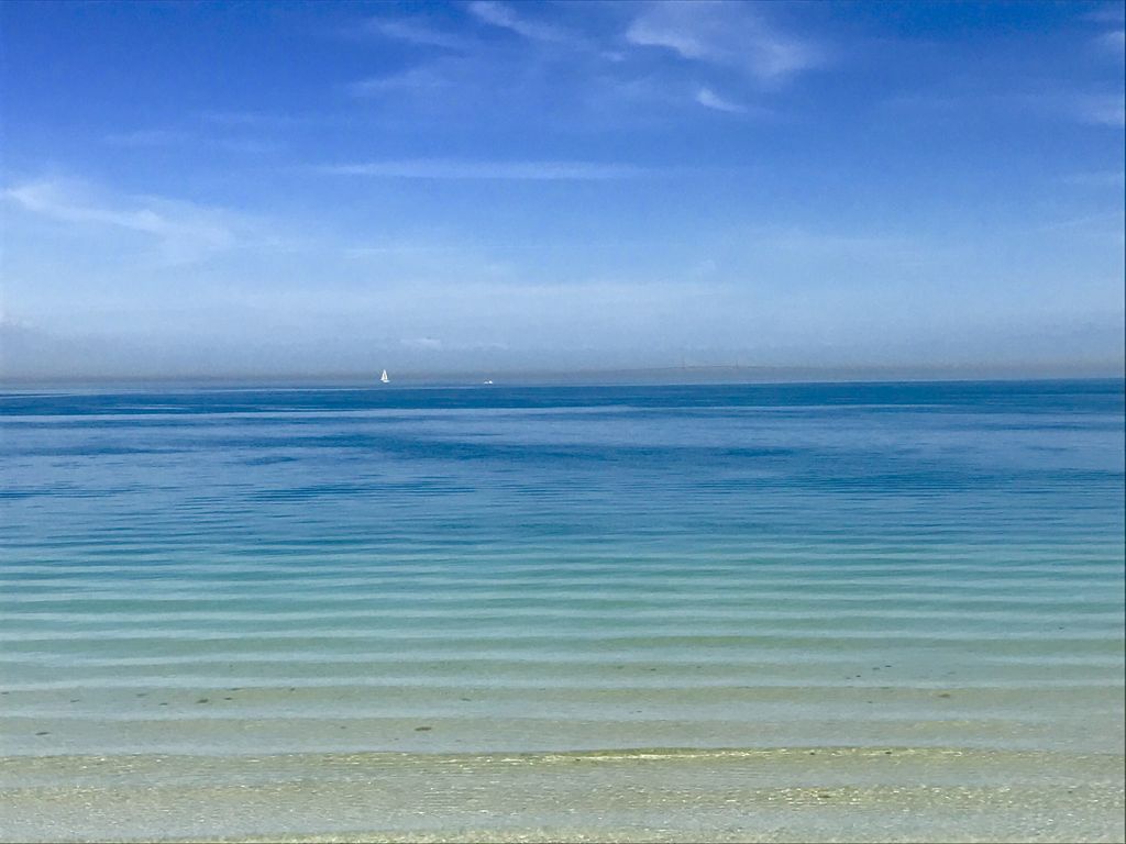 Ocean Breeze by AMI Locals