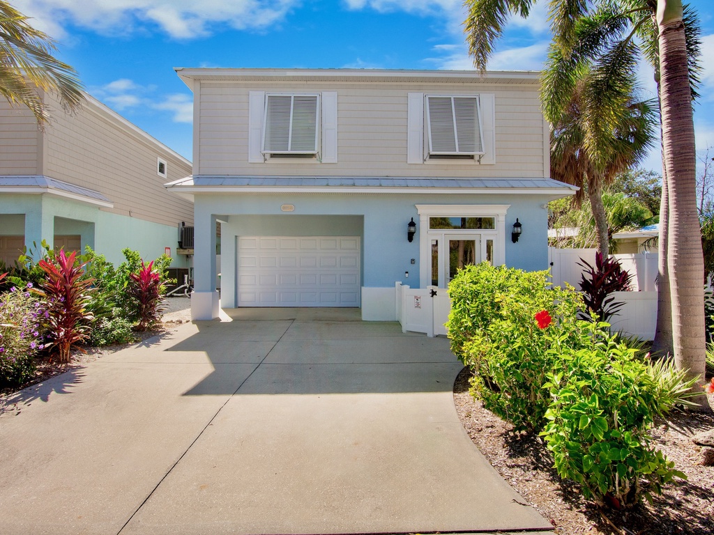 Inviting front of the property