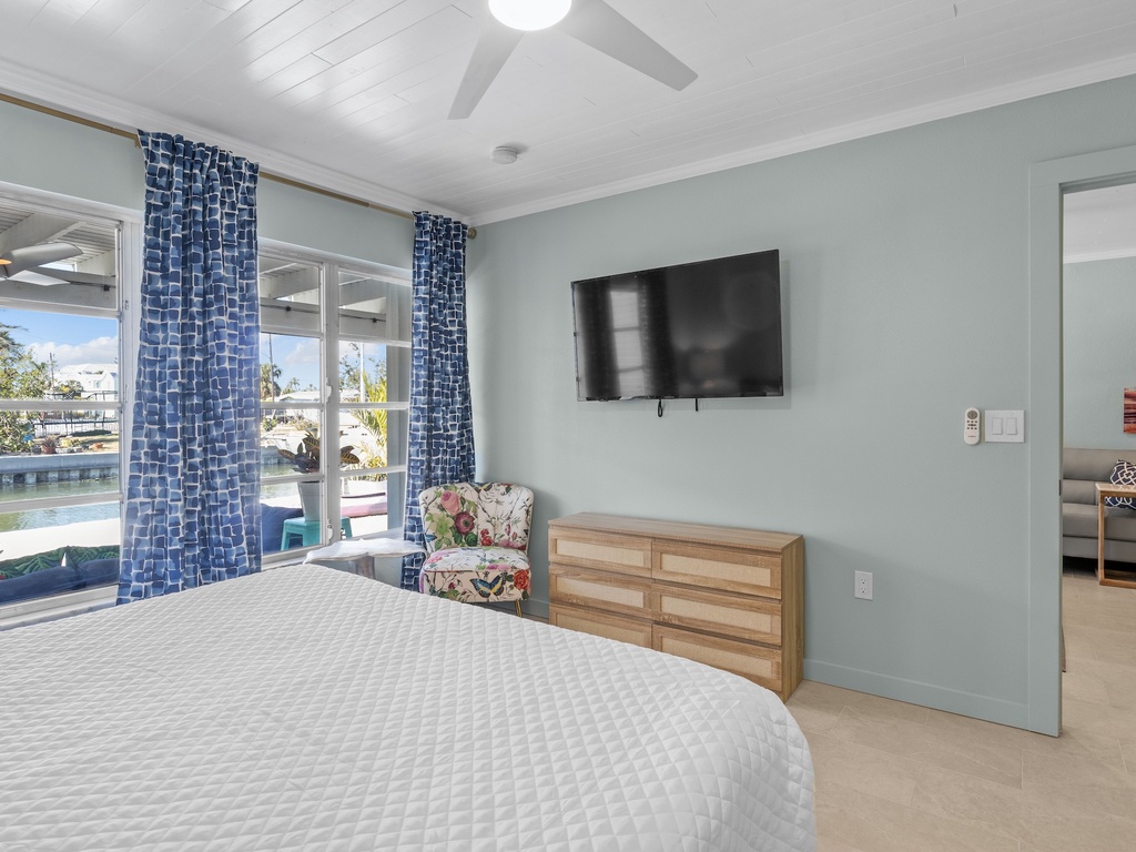 Primary Bedroom, King