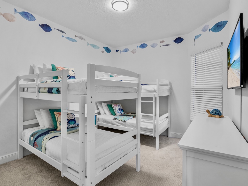 Third Bedroom, Two Twin/Twin Bunks