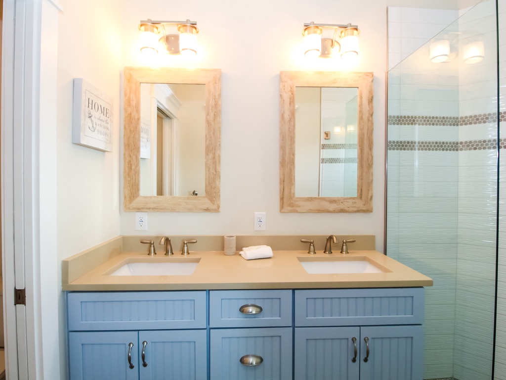 Third Bathroom, Ensuite