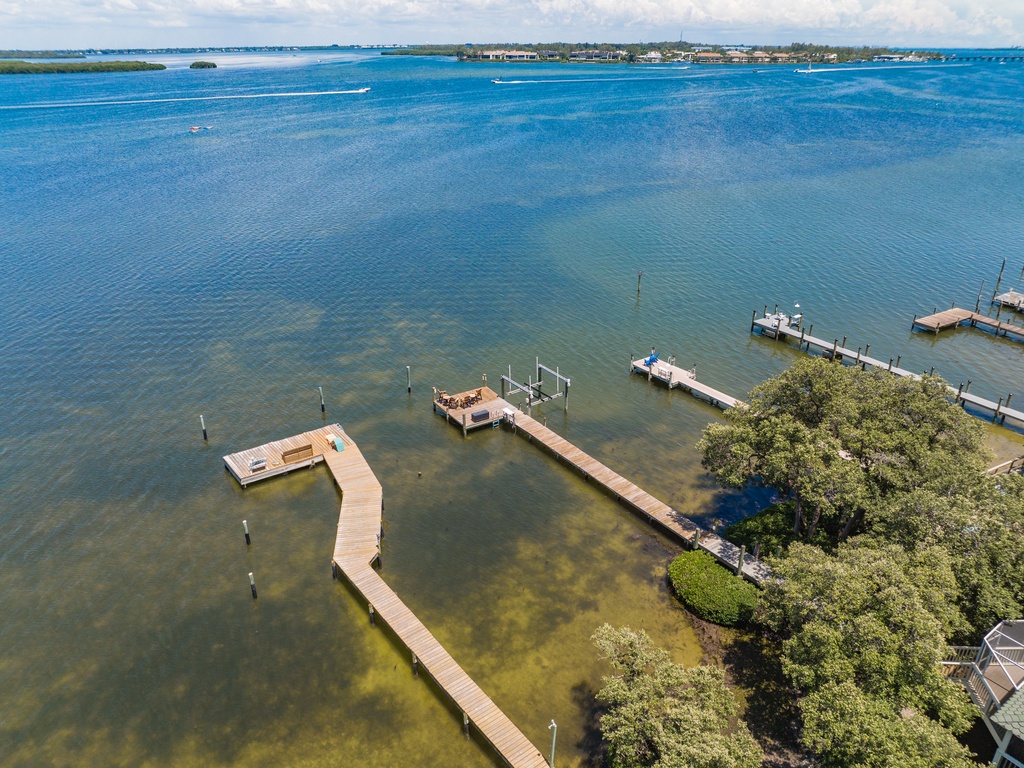 Water's Edge Cottage