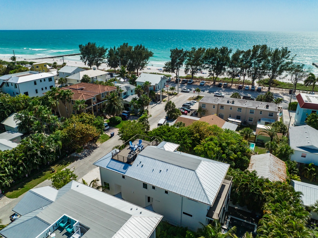 Close To The Gulf Beaches