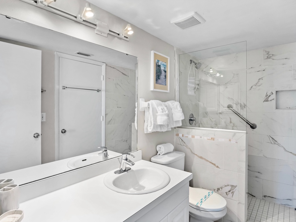 Primary Bathroom, Ensuite