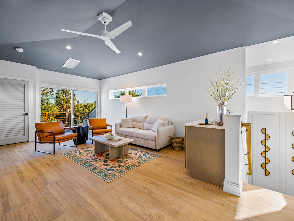 Third Floor Living Area