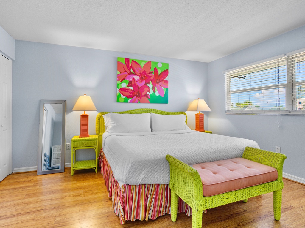 Primary Bedroom, 2nd Floor - King bed