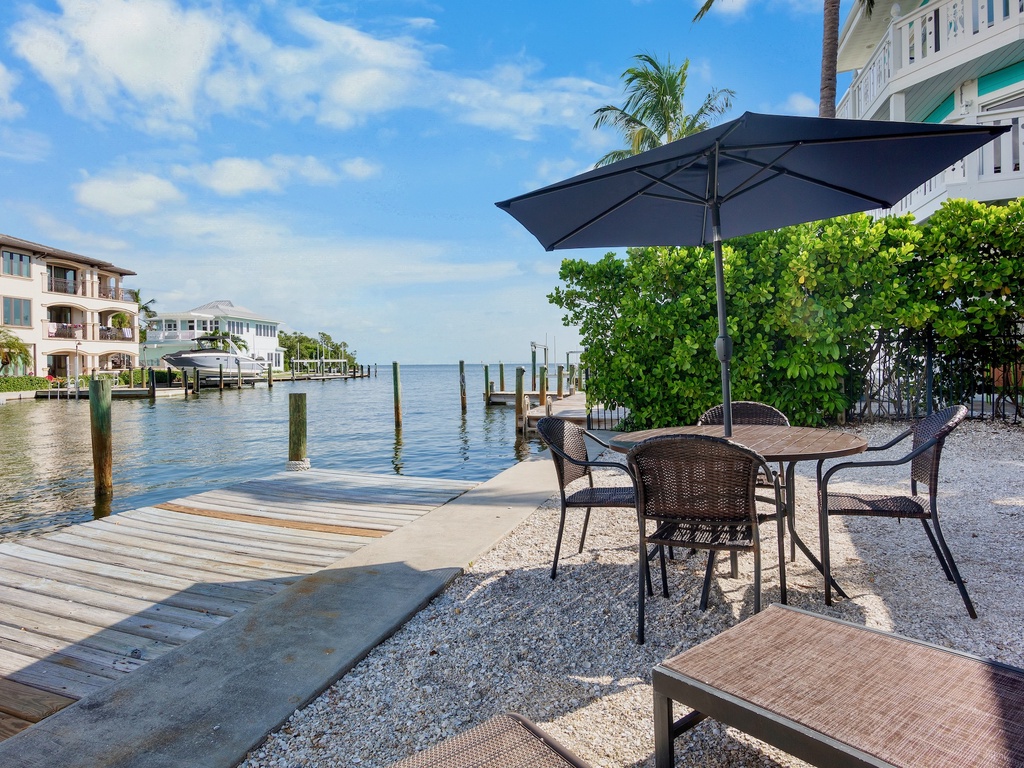 Canal Front, Private Dock