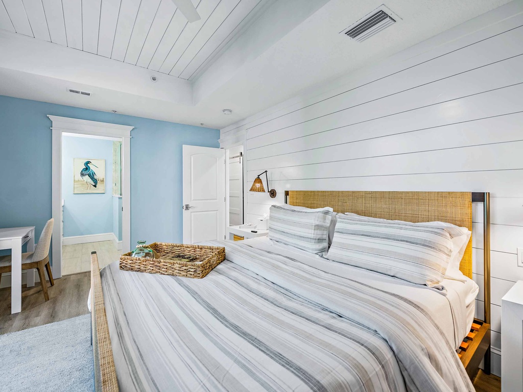 Primary Bedroom: King