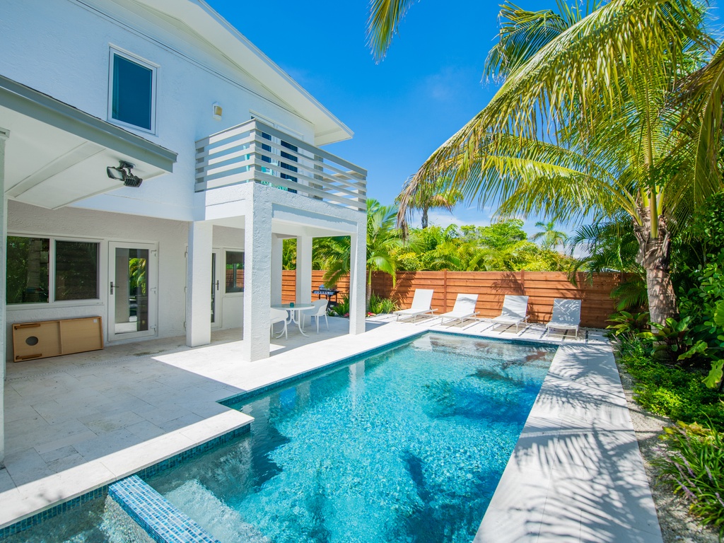 Private Pool and Spa