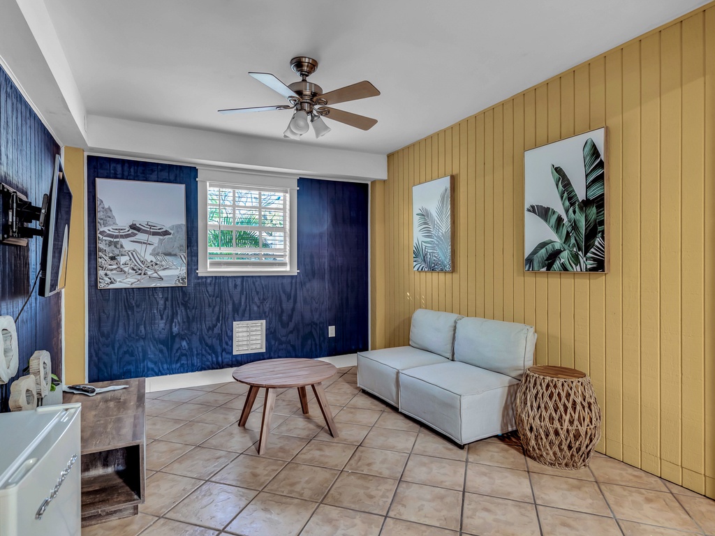 Warm and Inviting Living Space