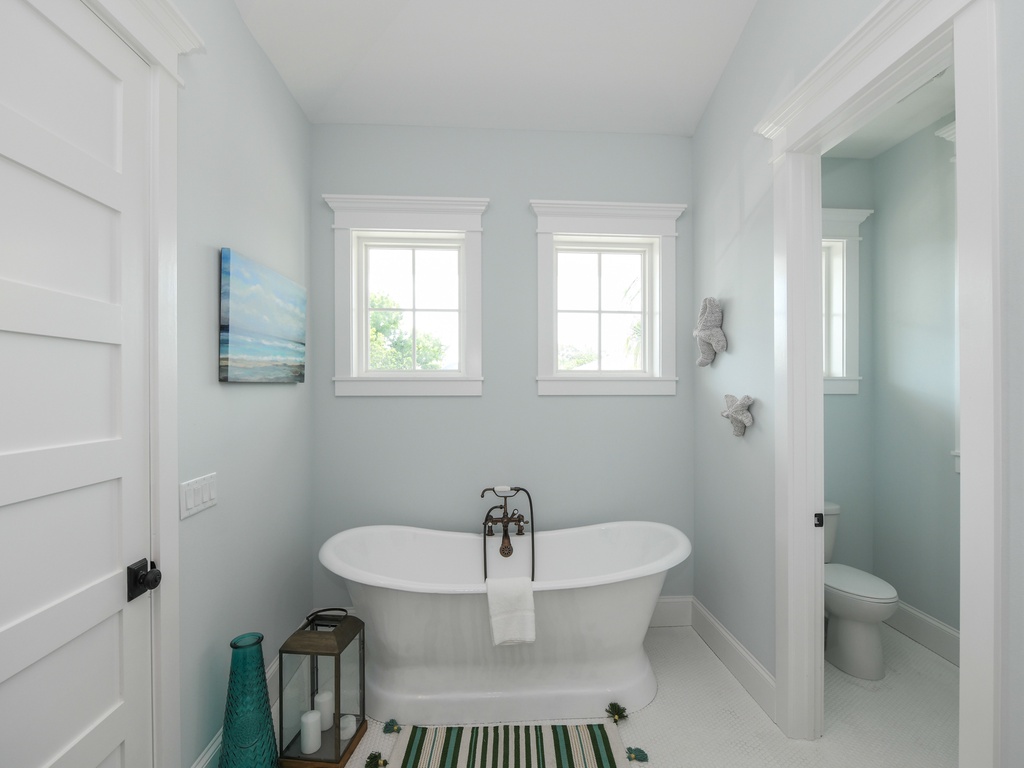 Second Bedroom, Ensuite bathroom