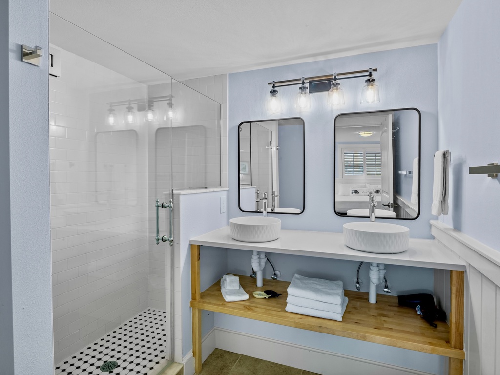 Primary Bedroom, Ensuite Bathroom