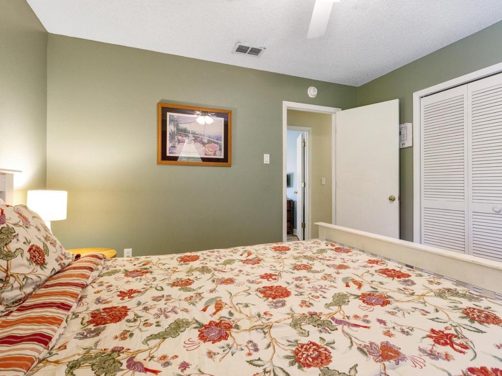 Primary Bedroom - King