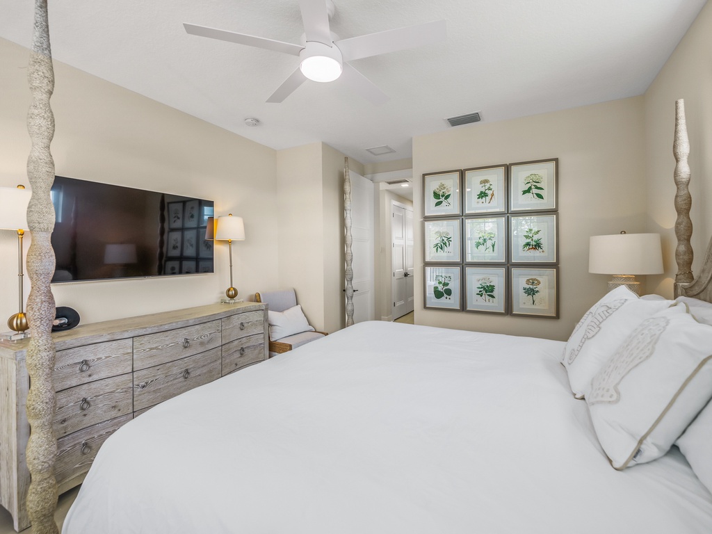 Primary Bedroom, King