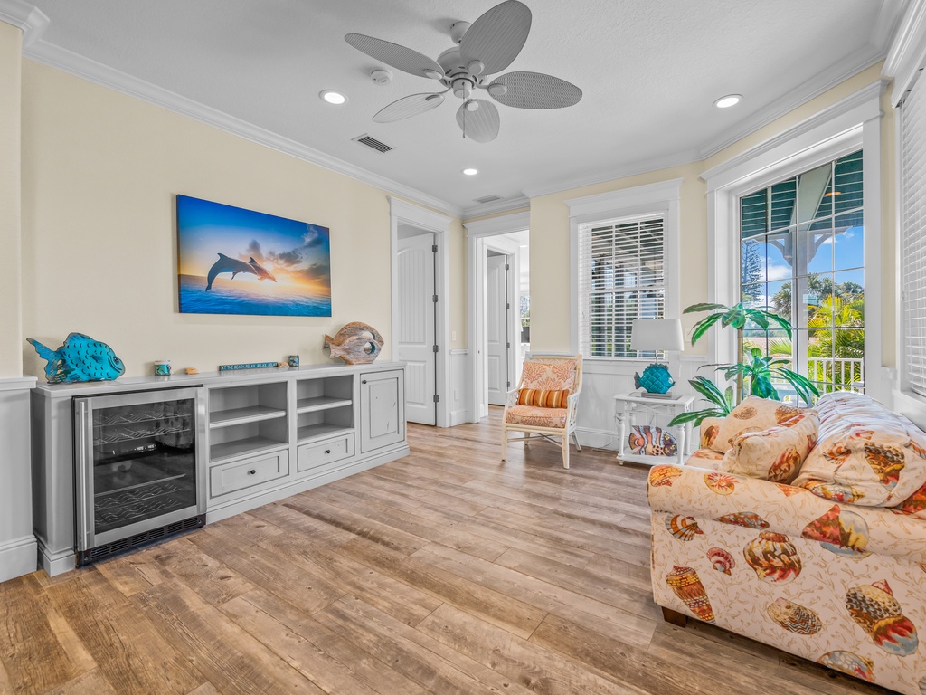Upstairs Living Area
