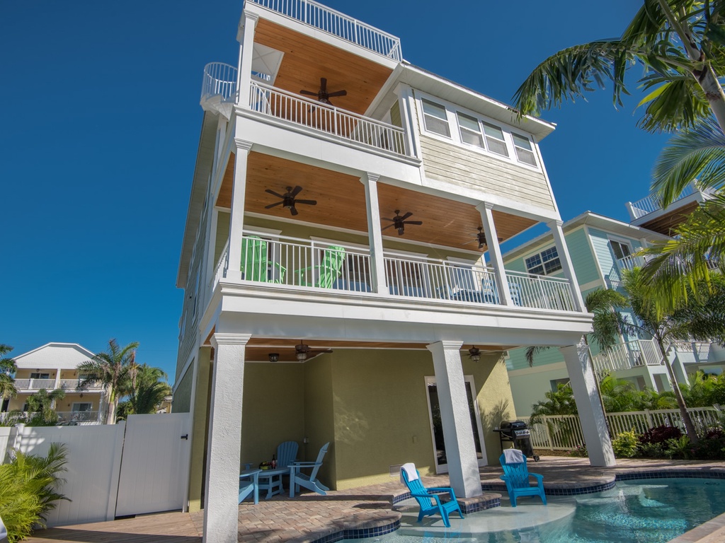 Back of Beachside Oasis