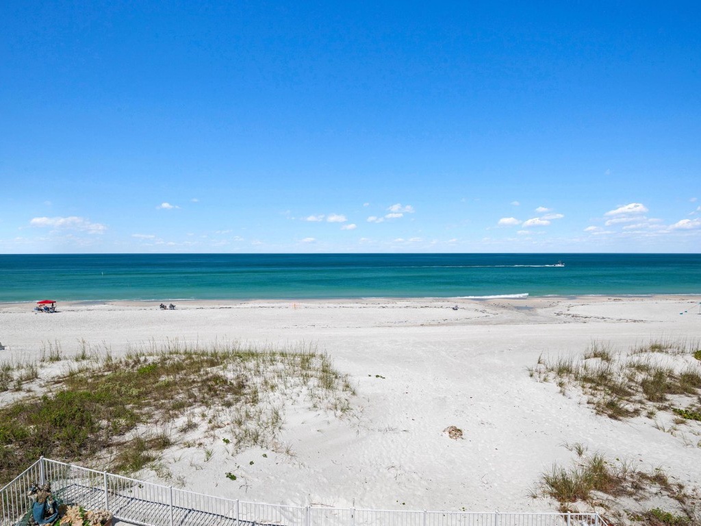 Anna Maria Wave - Anna Maria Accommodations