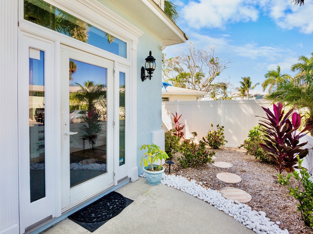 Castaway Cottage by Anna Maria Vacations