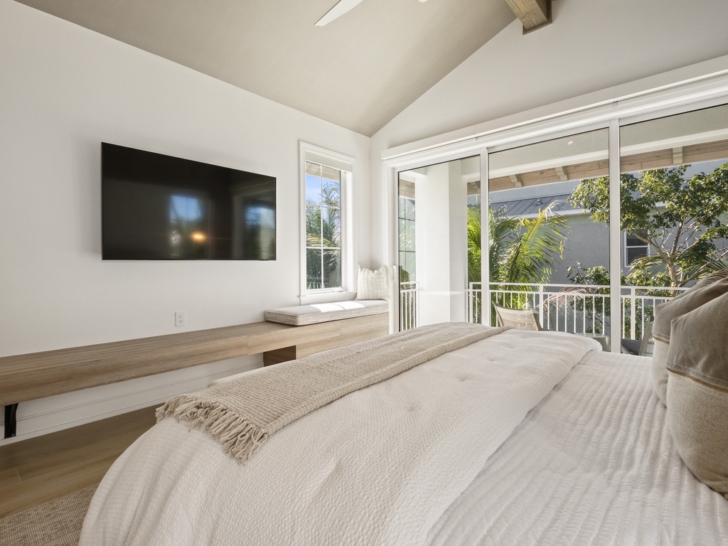 Primary Bedroom, King bed