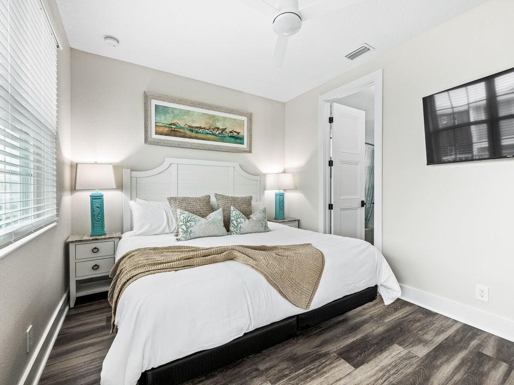 Second Bedroom, King