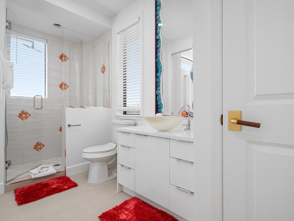 Fourth Ensuite Bathroom