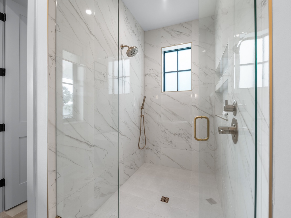 Primary Bathroom, Ensuite