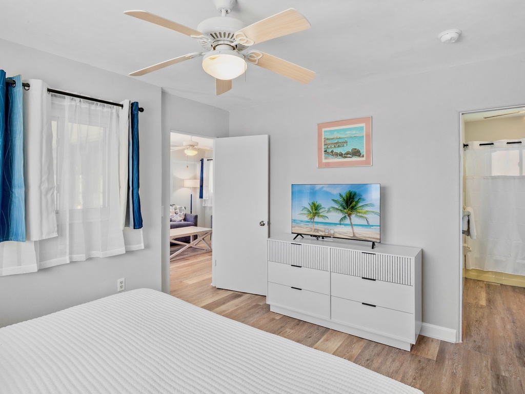 Primary Bedroom, King