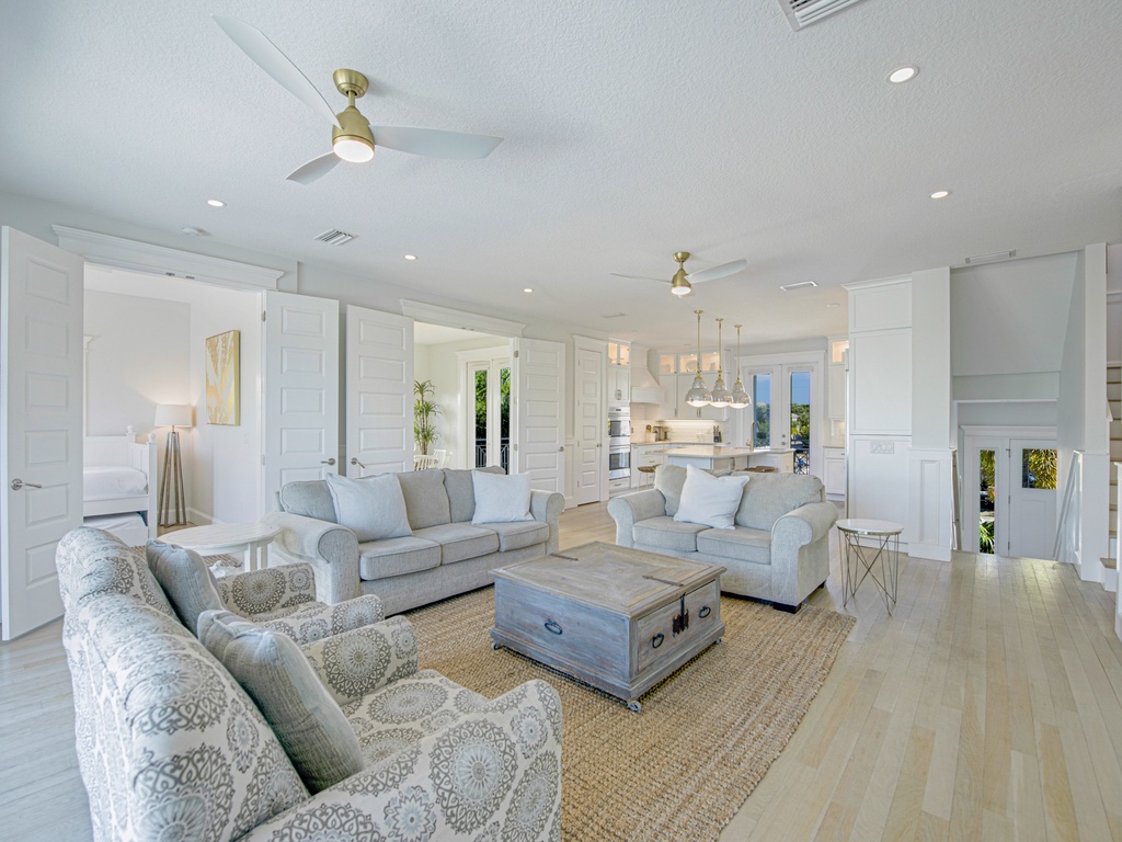 Serenity Beach - AMI Locals