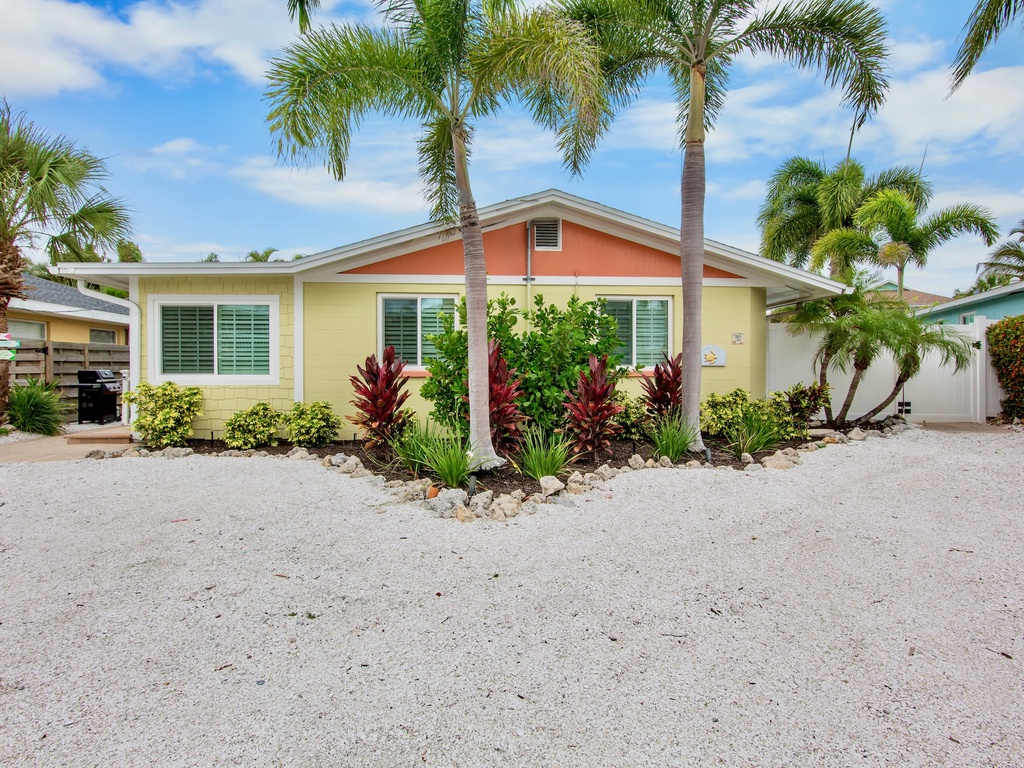 Turtle Trax by Anna Maria Island Accommodations