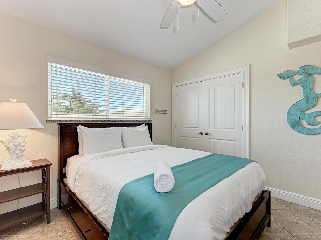 Bedroom - Anna Maria Island Locals