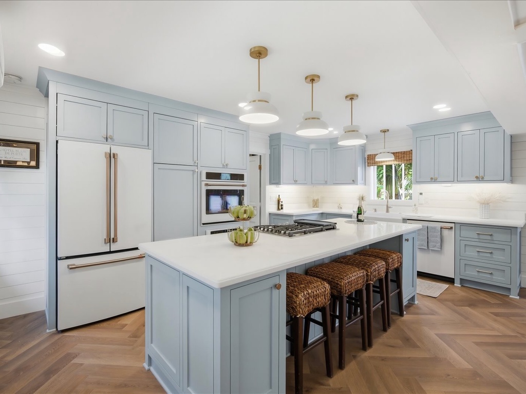 Kitchen Island