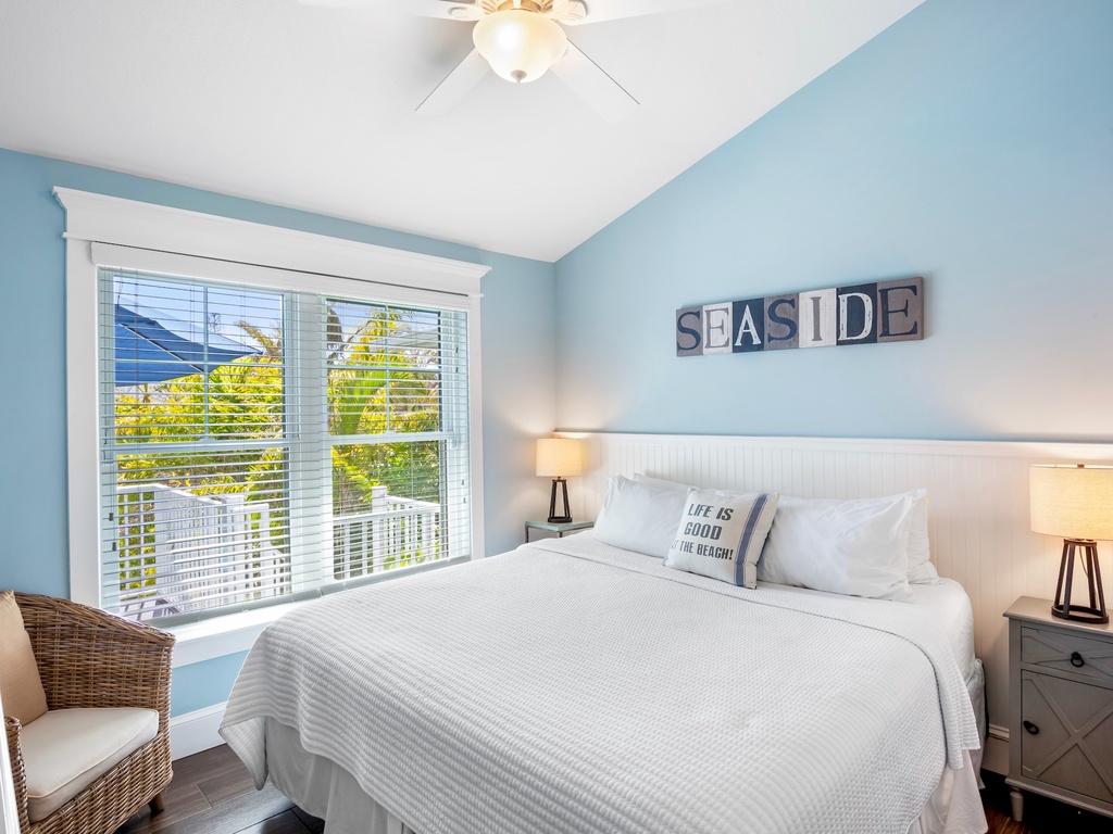 Second Bedroom, King