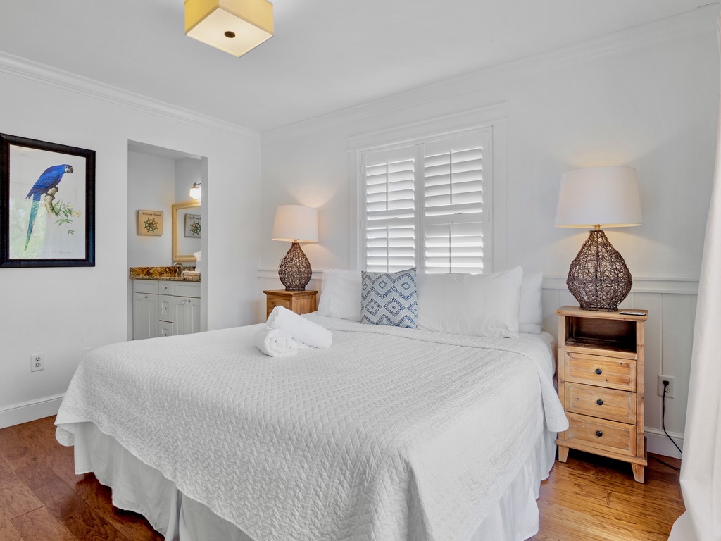 Primary Bedroom, King bed