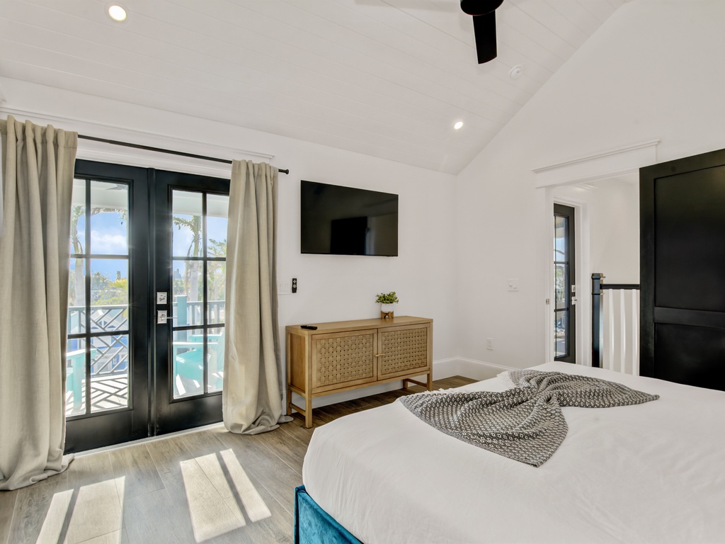 Primary Bedroom - King