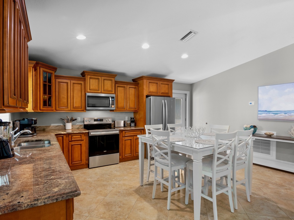 Kitchen, Dining Area