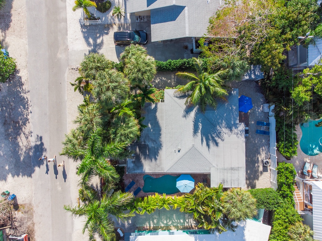 Lay'By, Too by AMI Locals