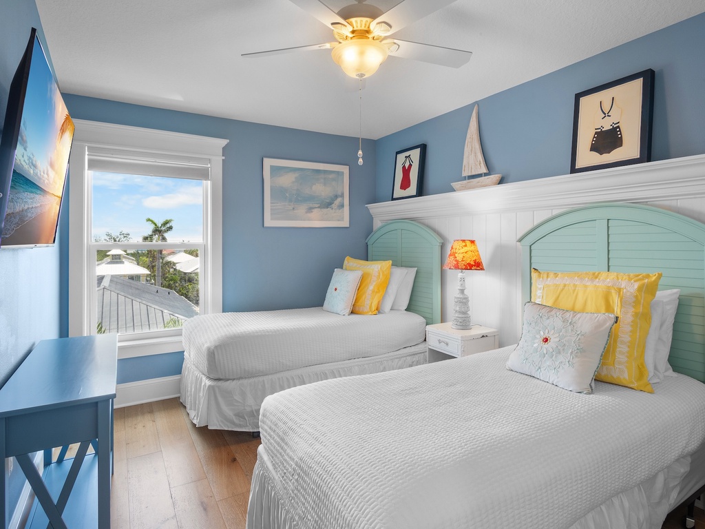 Fourth Bedroom, Two Twins