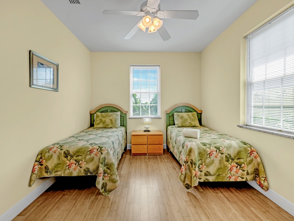 Fourth Bedroom - Two Twins