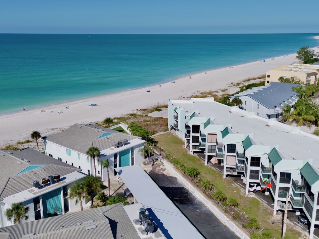 Convenient beach access nearby