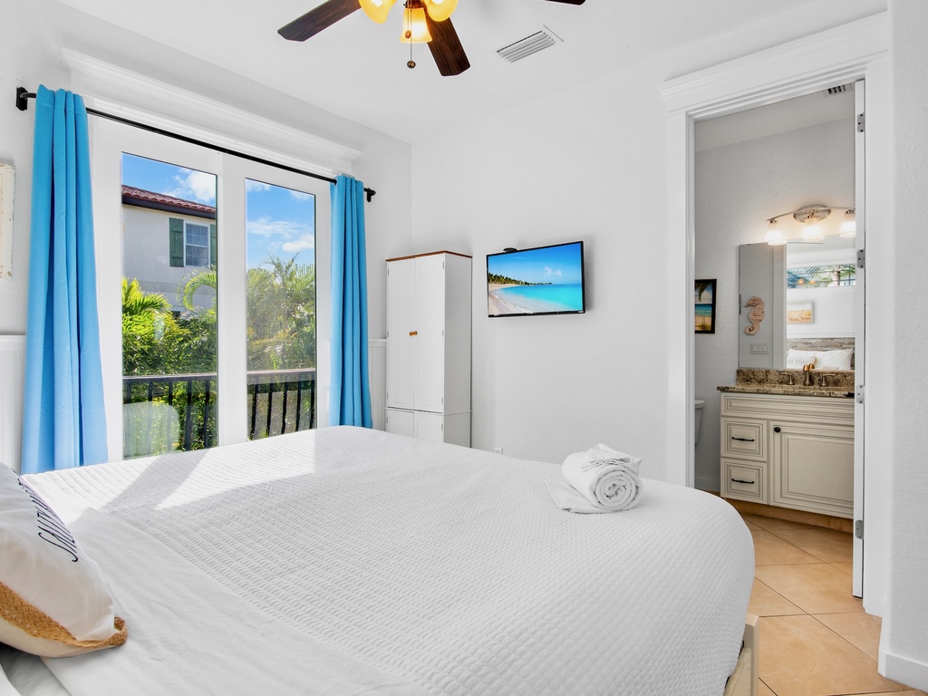 Fourth Bedroom, King