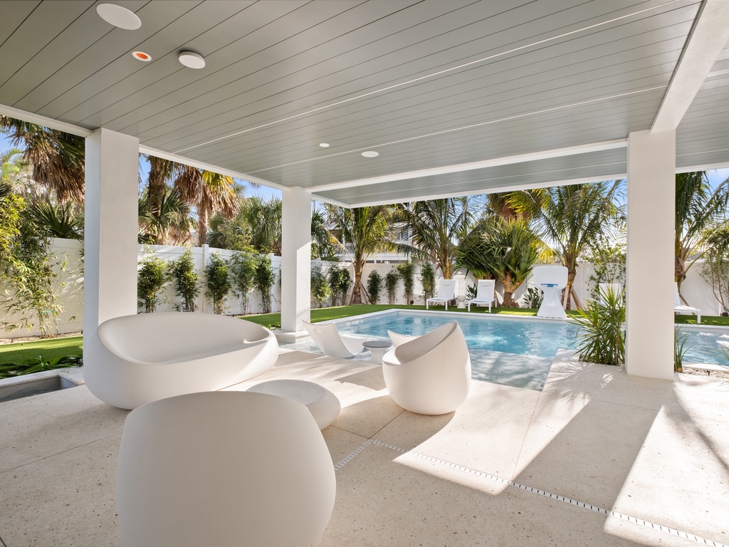 Poolside Lounge Area