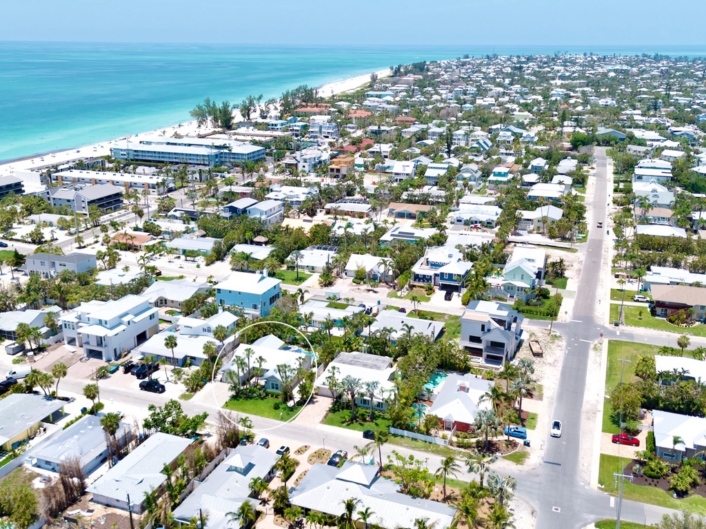 Island Chic by Anna Maria Island Accommodations