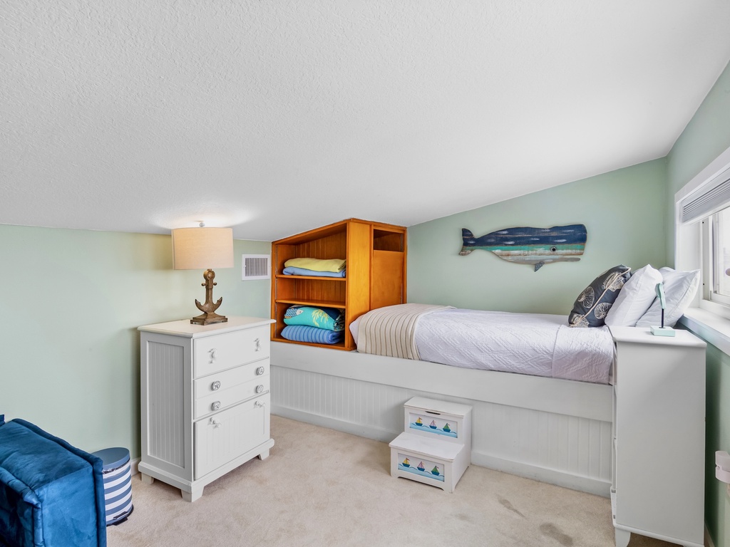 Loft - Twin Bed