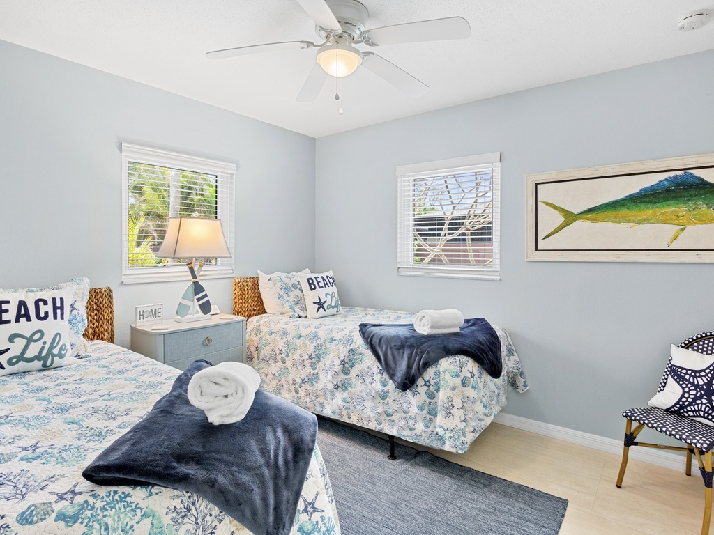 Third Bedroom - Two Twins