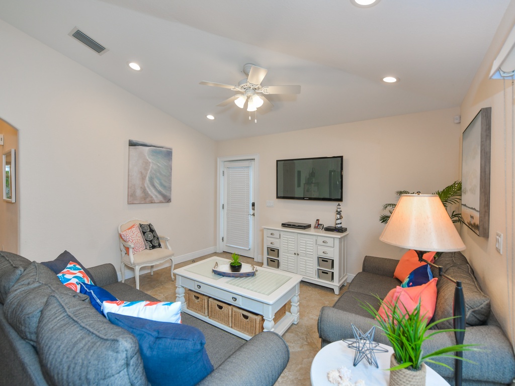 Living Area, East Unit