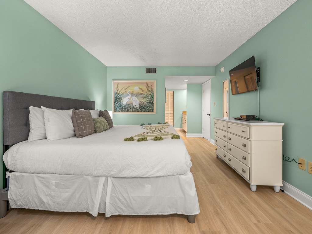 Primary Bedroom, King