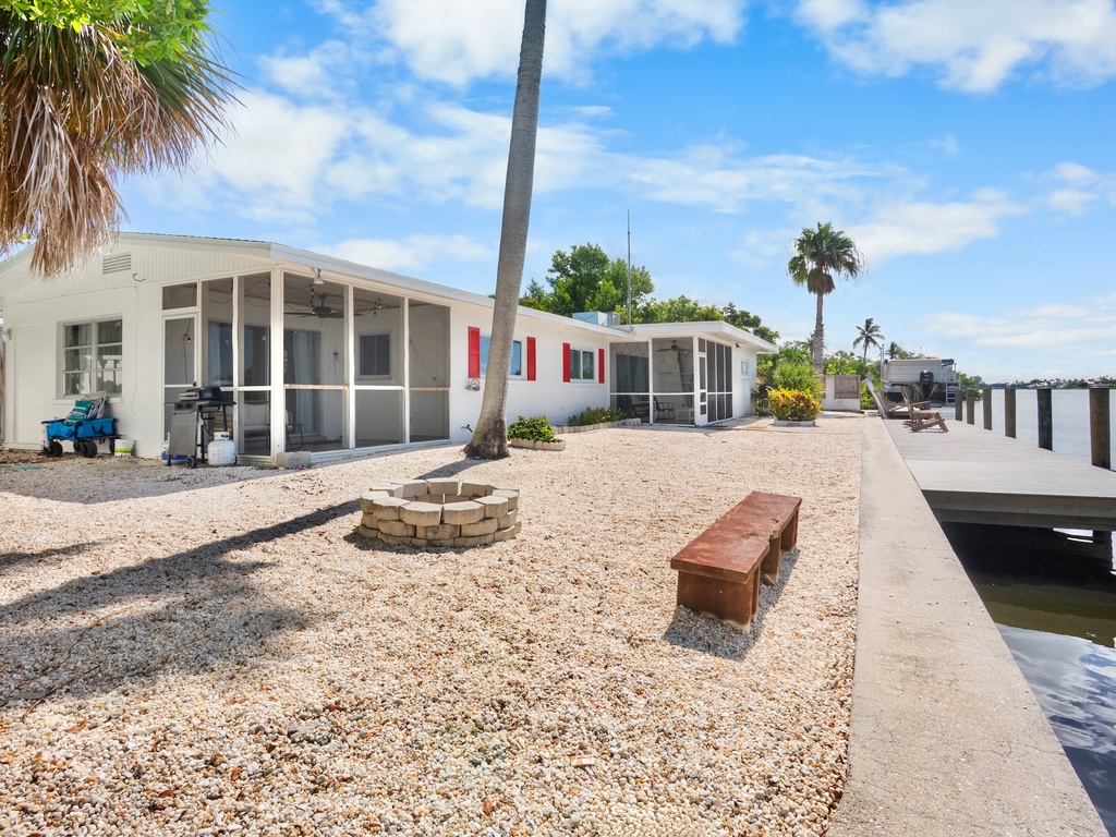 Backyard, Bayfront