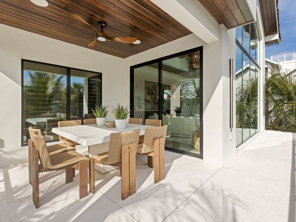 Outdoor Dining Area